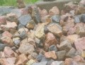 Granit stykker str. Fra ca. 10-30 cm i forskellige farver, 1 m2 svare ca. Til 150 - 250 kg.